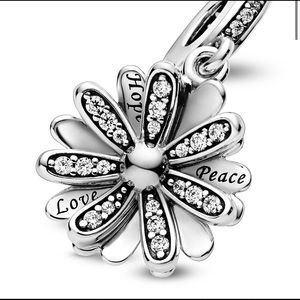 New Pandora Daisy Sparkling Charm